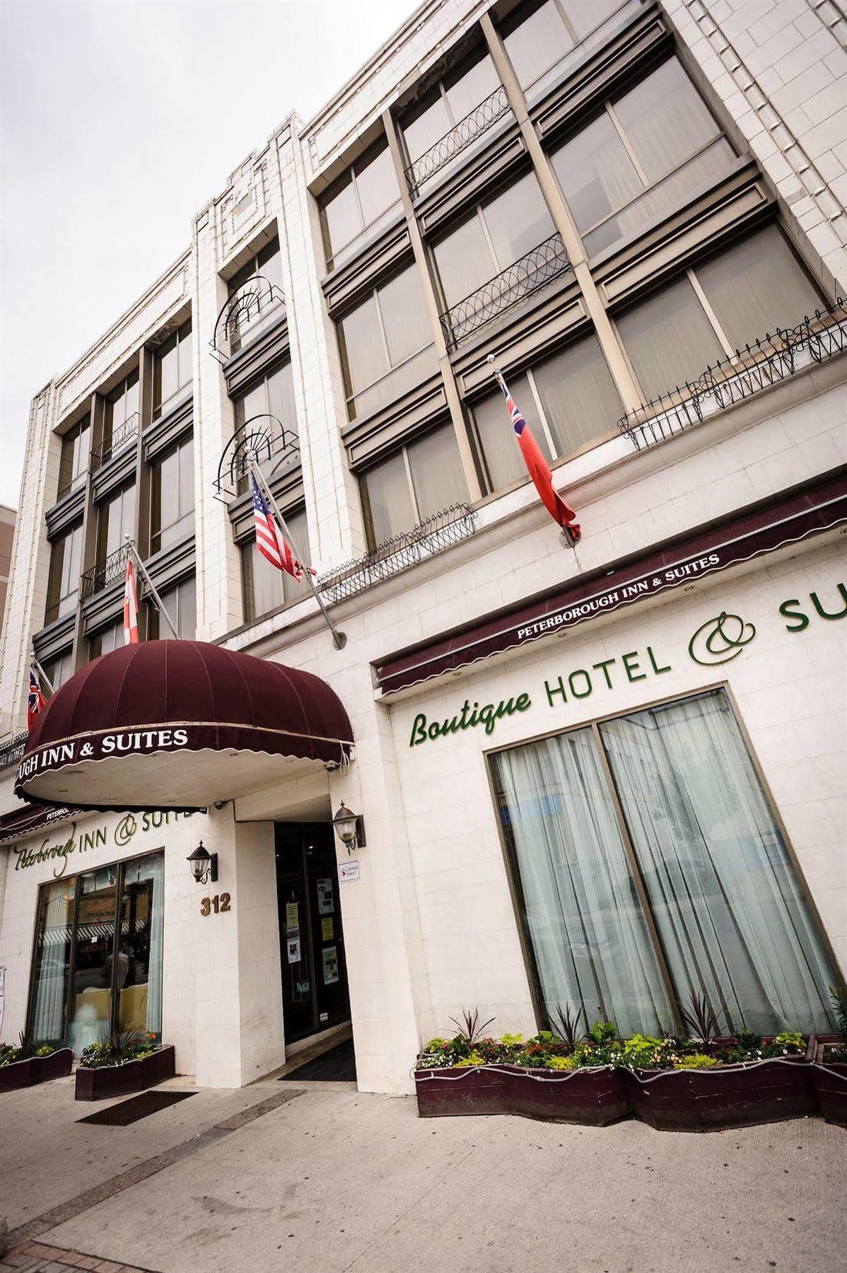 Peterborough Inn & Suites Hotel Экстерьер фото